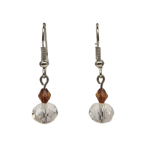 Oorbellen met transparante parel en bruin kraaltje