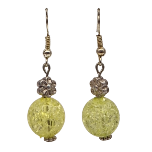 Oorbellen met gele parel en bedel - bloem