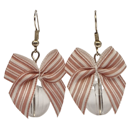 Oorbellen met roze strikjes