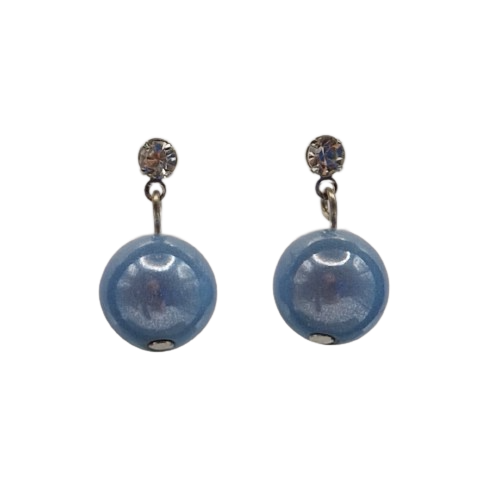 Oorbellen met blauwe parel