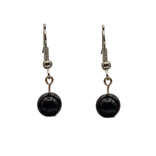 Oorbellen met zwarte parel