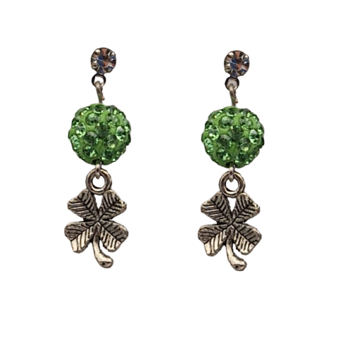 Oorbellen met groene parel en groene glaskristallen en bedel - klavertje vier