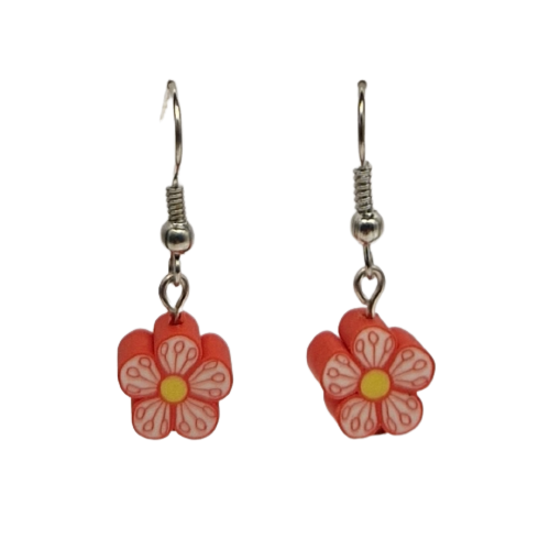 Oorbellen met rode bloemen in fimo