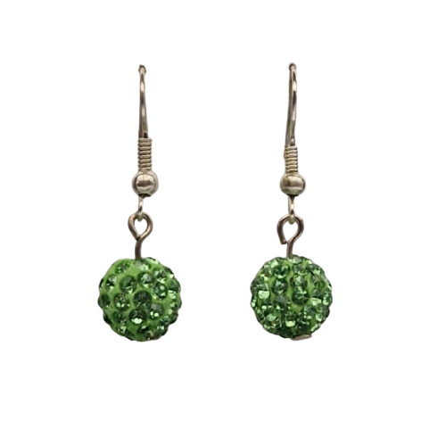 Oorbellen met groene parel en groene kristallen