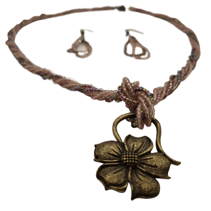 Set (ketting en oorbellen), bedel - bloem